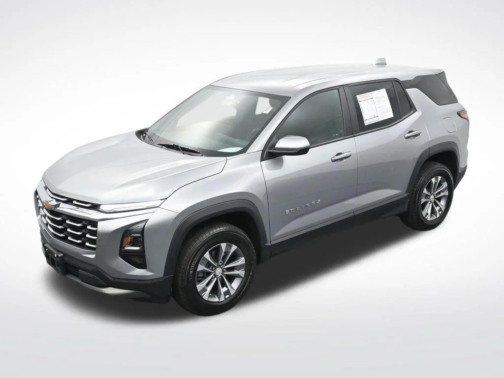Used 2025 Gray Chevrolet LT image 21