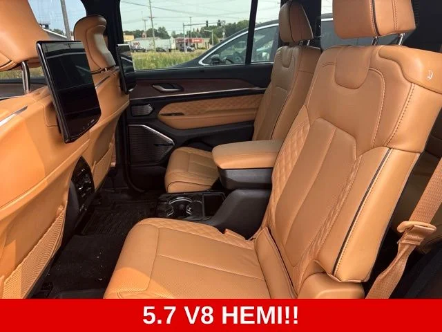 Used 2023 Black Jeep Summit image 15