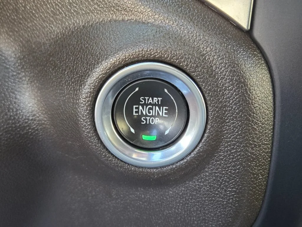 Used 2020 SUMMIT WHITE Chevrolet LTZ image 23