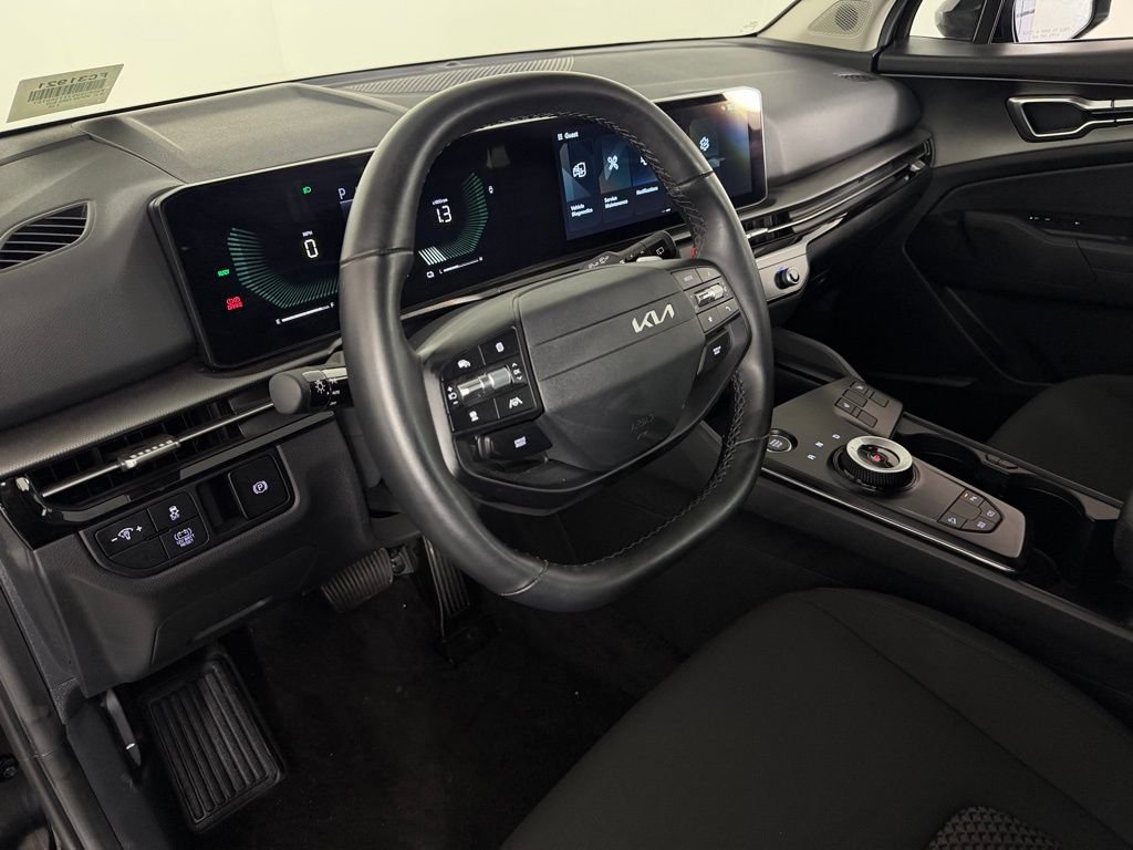 Used 2026 Fusion Black Kia S image 20