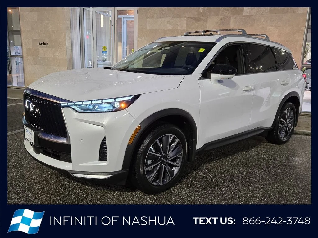 New 2027 RADIANT WHITE INFINITI Luxe AWD image 2