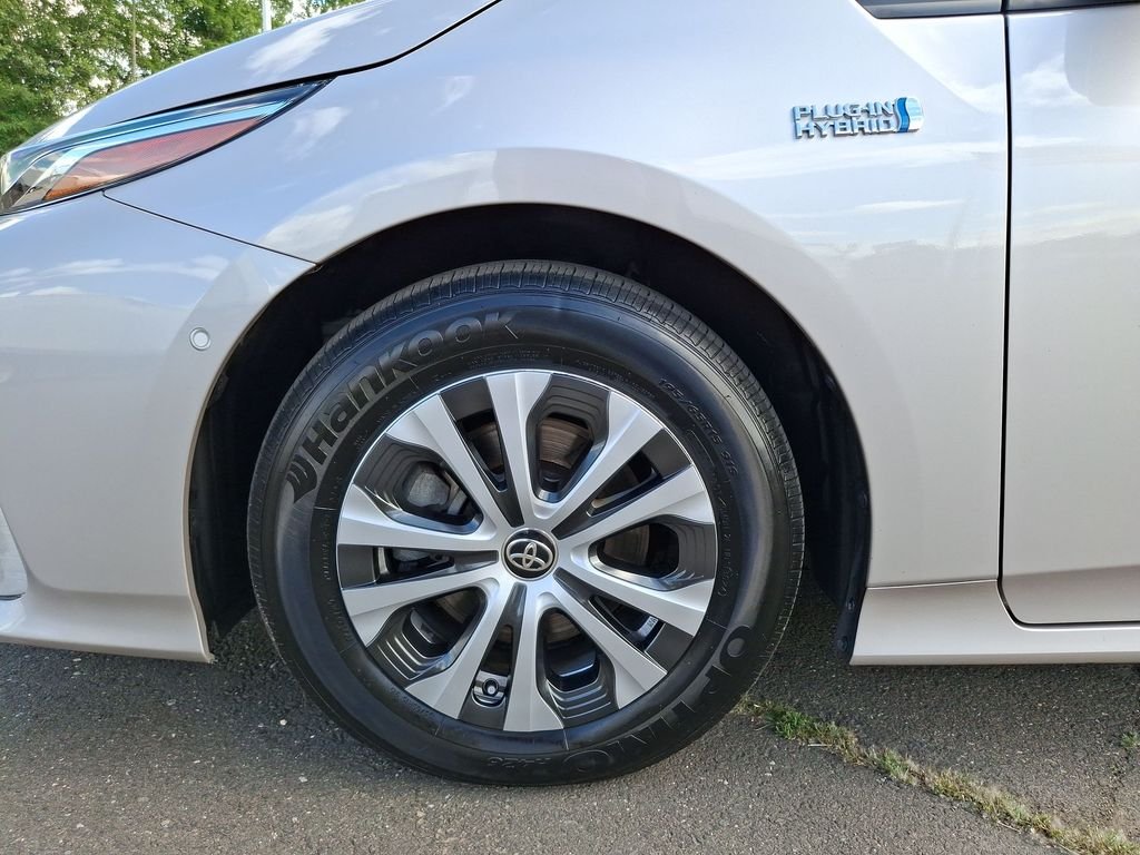 Used 2022 Silver Toyota Limited image 18
