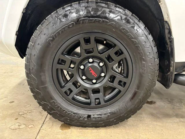 2022 Toyota 4Runner SR5 Premium - Photo 9