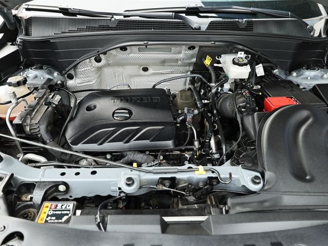 Used 2025 Sterling Gray Metallic Chevrolet LT image 29