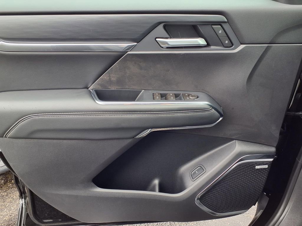 New 2026 Ebony Twilight Metallic GMC Elevation image 9
