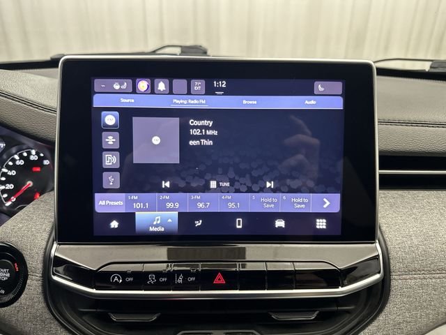 Used 2022 Black Jeep Latitude Lux image 16