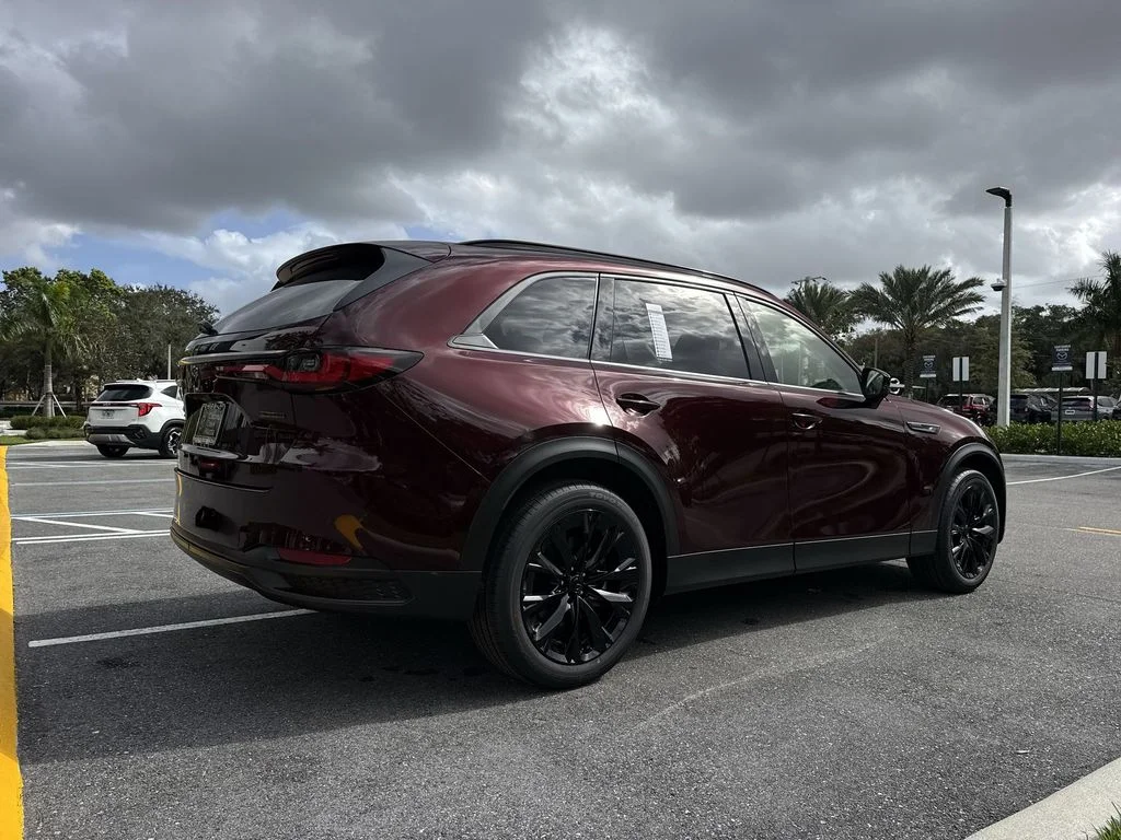 2026 Mazda CX-90 Premium Package - Photo 24