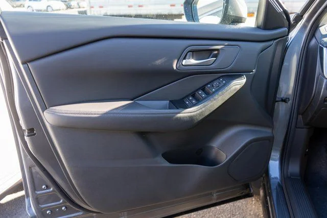2026 Nissan Rogue SV - Photo 10