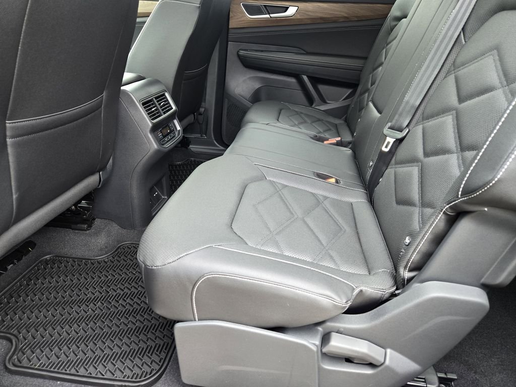 2026 Volkswagen Atlas SE w/Tech - Photo 21