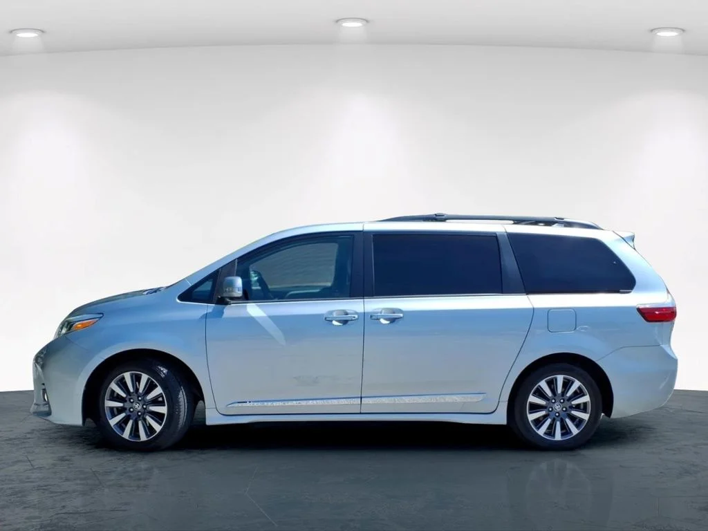 Used 2020 Silver Toyota Limited Premium image 11