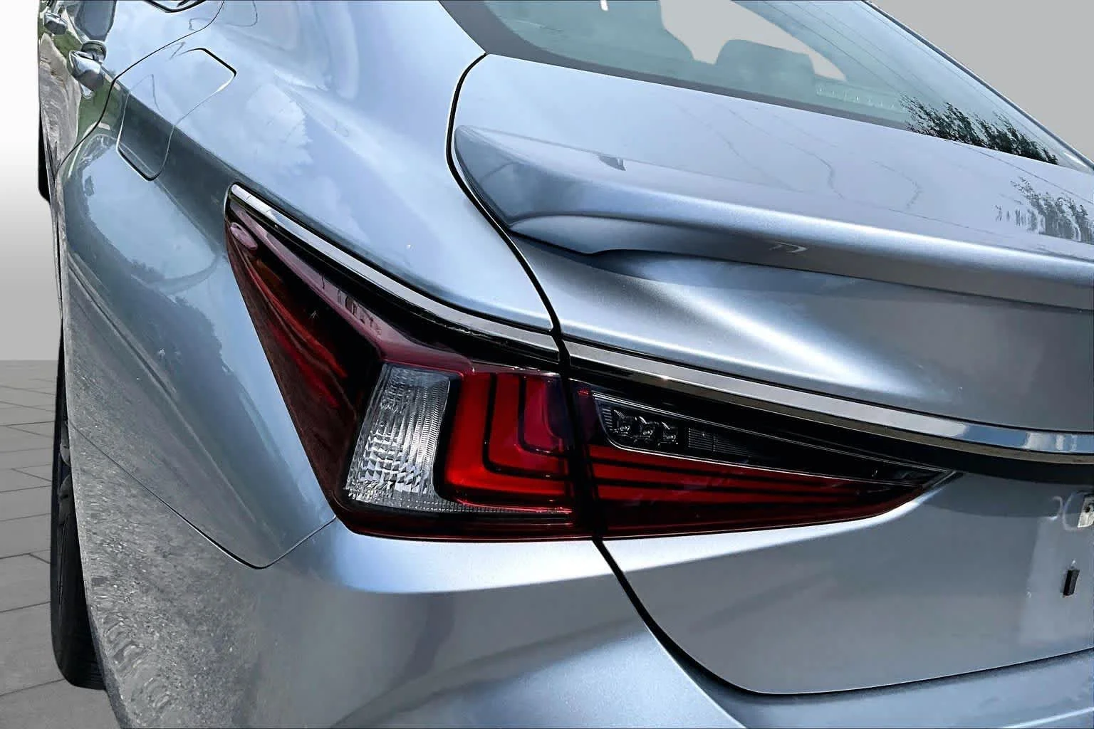Used 2023 Iridium Lexus F SPORT Handling image 29