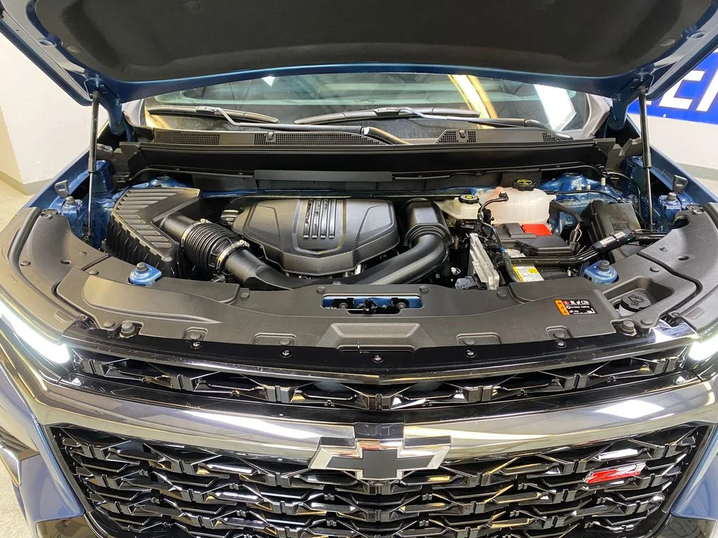 Used 2026 Blue Chevrolet Z71 image 9