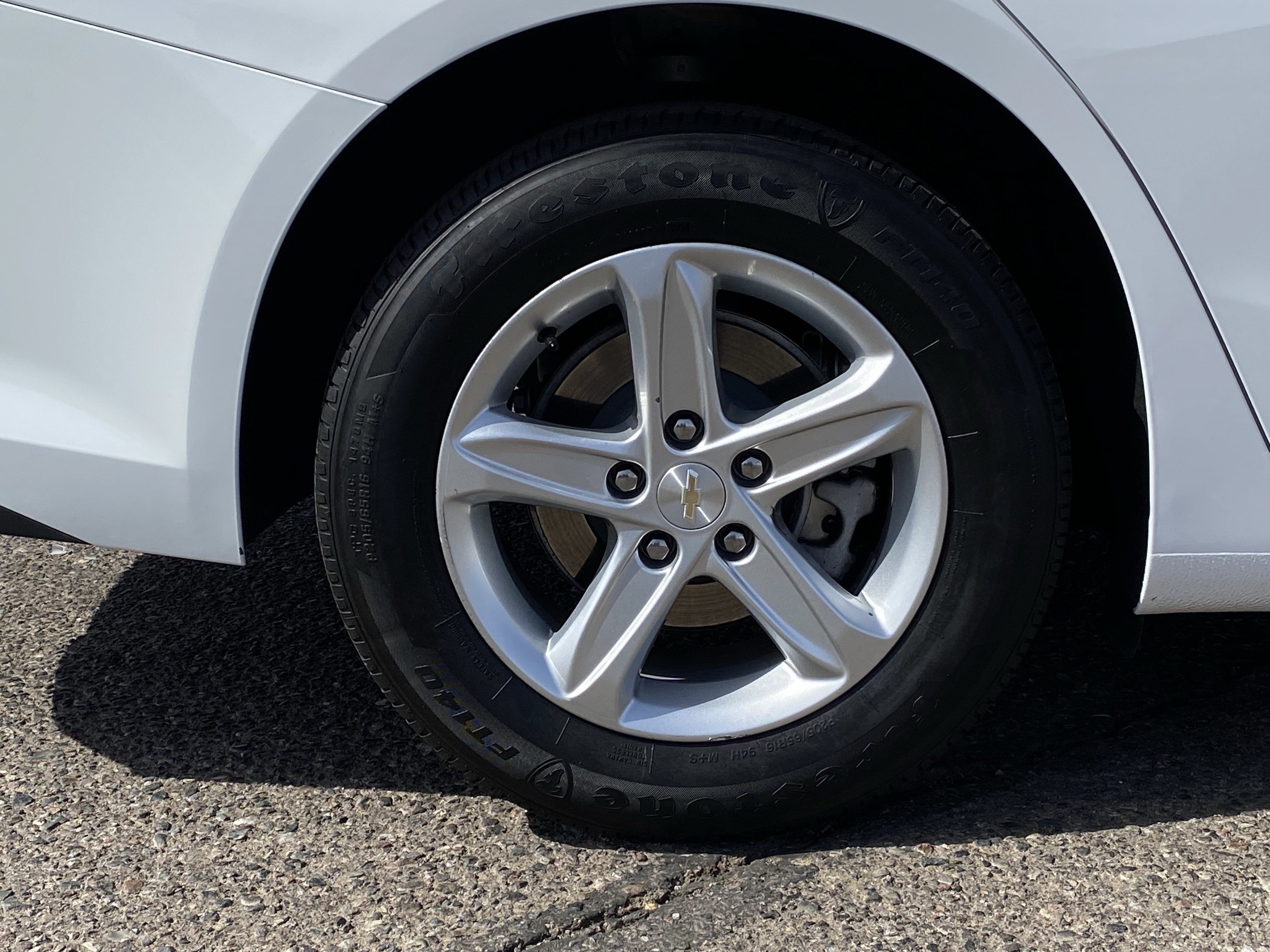 Used 2025 Summit White Chevrolet LS image 9