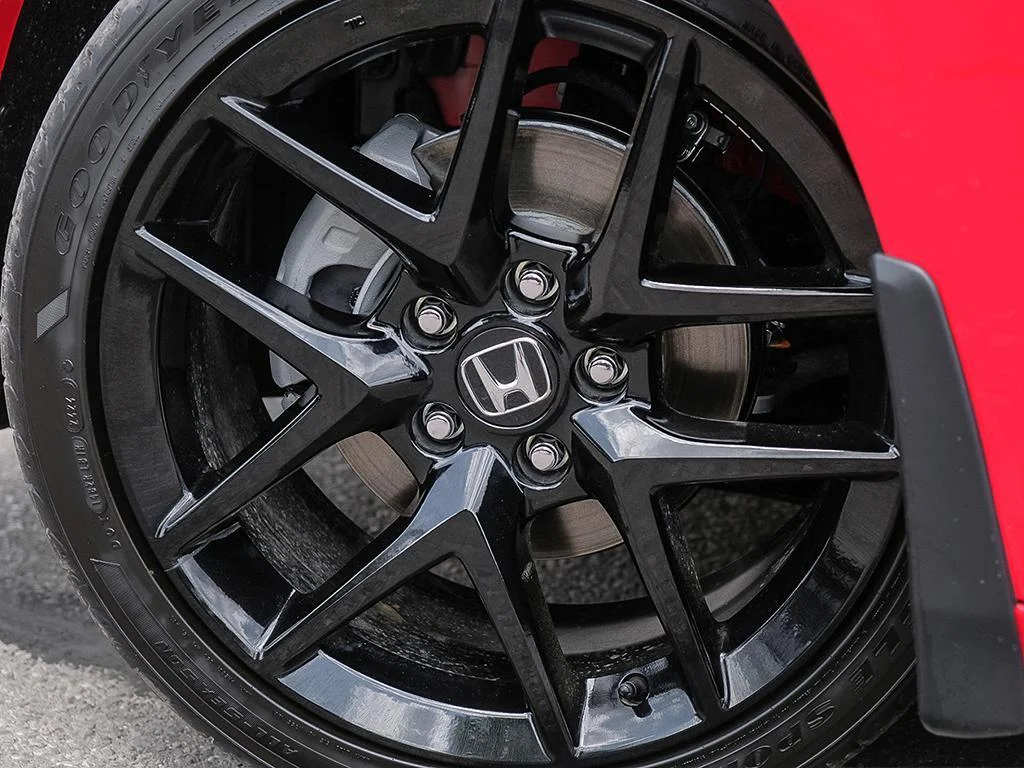 New 2026 Rallye Red Honda SPORT All-day comfort. All-the-time style image 8