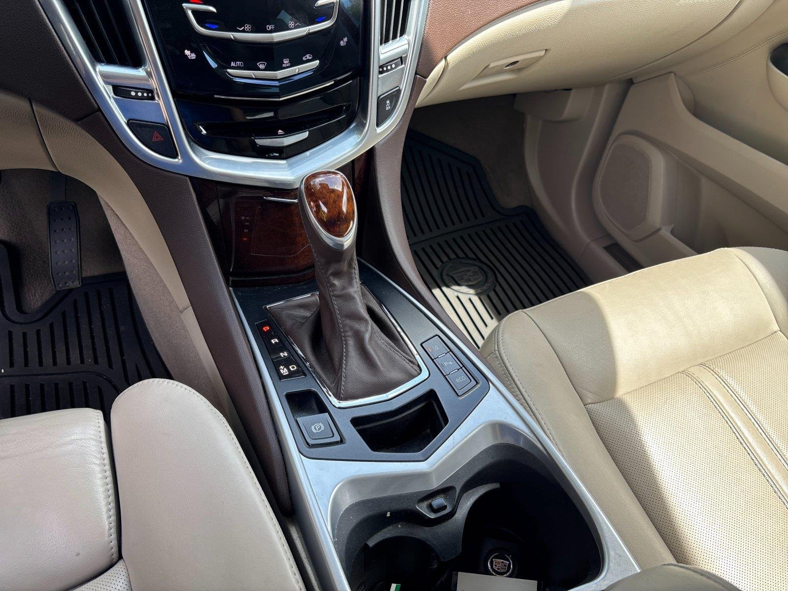 Used 2013 Platinum Ice Tricoat Cadillac Performance Collection image 26