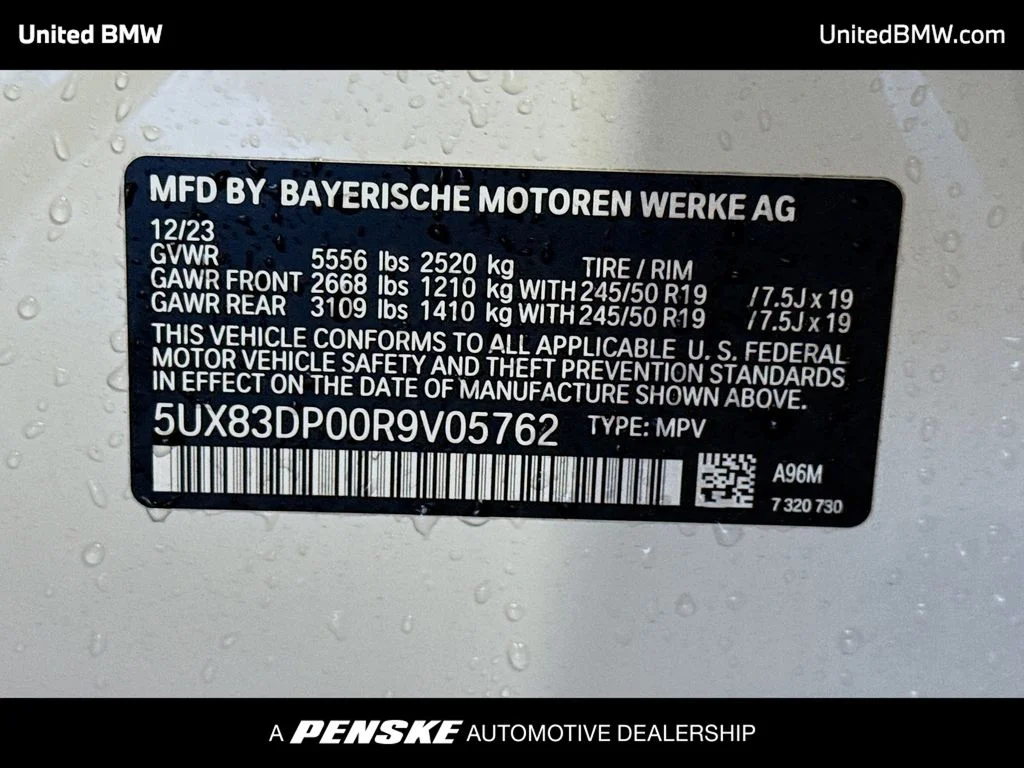 Used 2024 Mineral White Metallic BMW M40i image 15