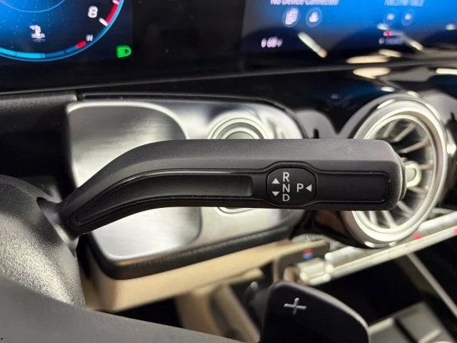 Used 2022  Mercedes-Benz GLB 250 image 39