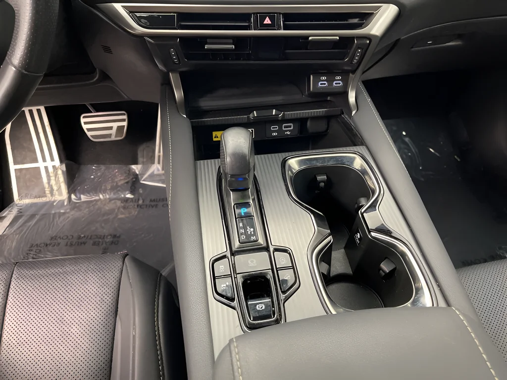Used 2024 Caviar Lexus 350 F Sport Handling image 13