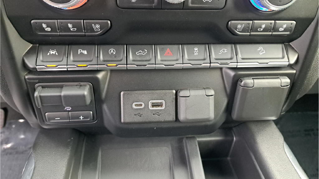 Used 2019 Gray GMC AT4 image 22