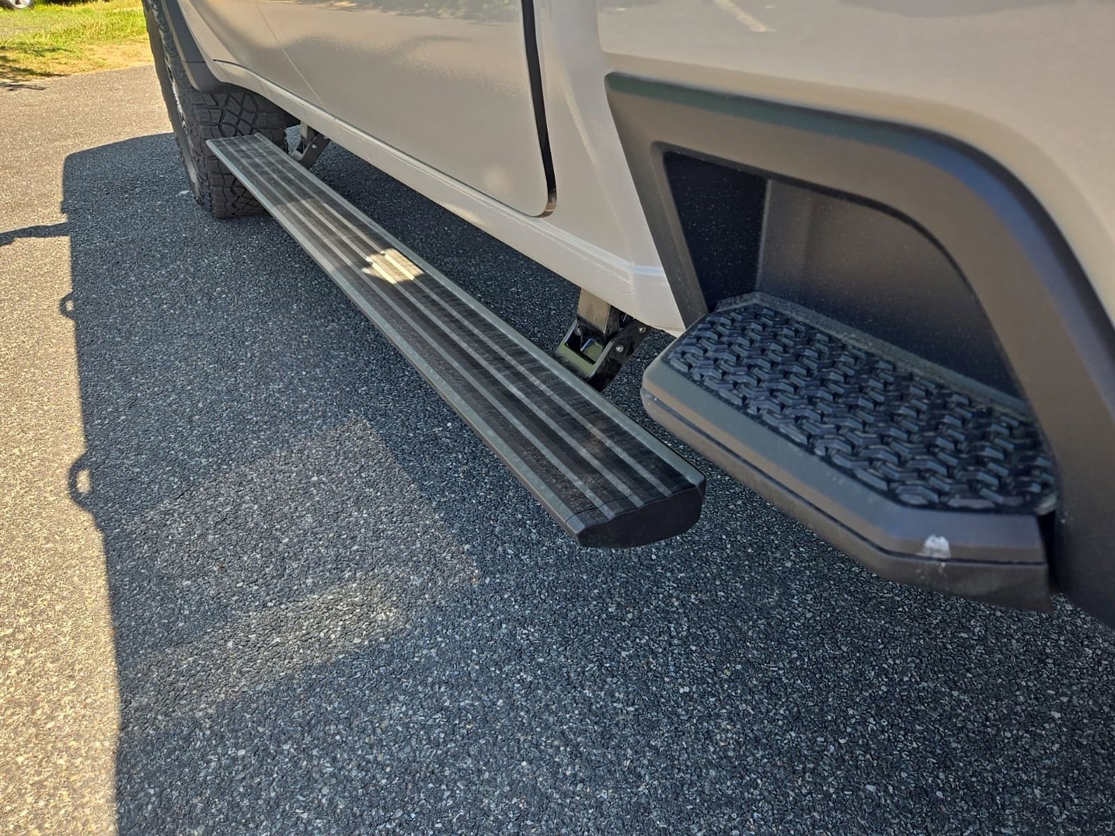 2026 GMC Sierra 2500HD AT4X - Photo 18