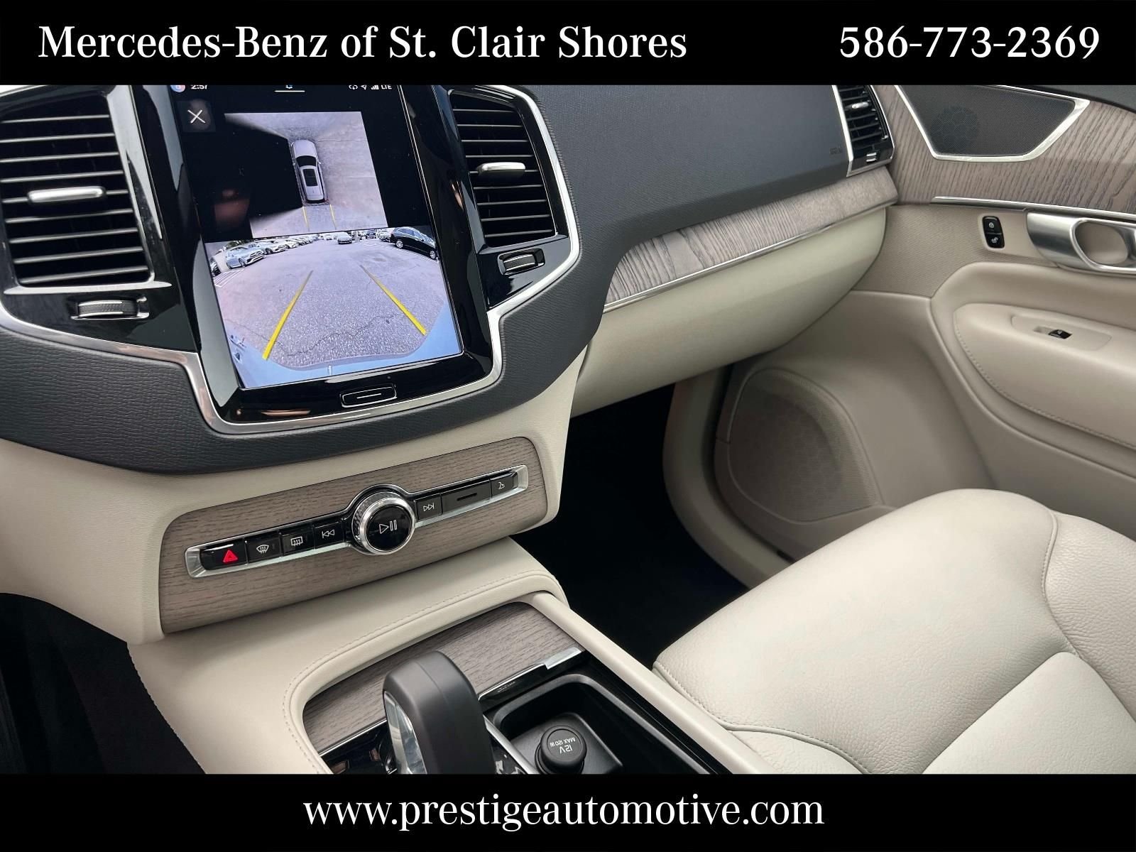 Used 2024 Gray Volvo T8 Plus Bright Theme 7 Passenger image 27