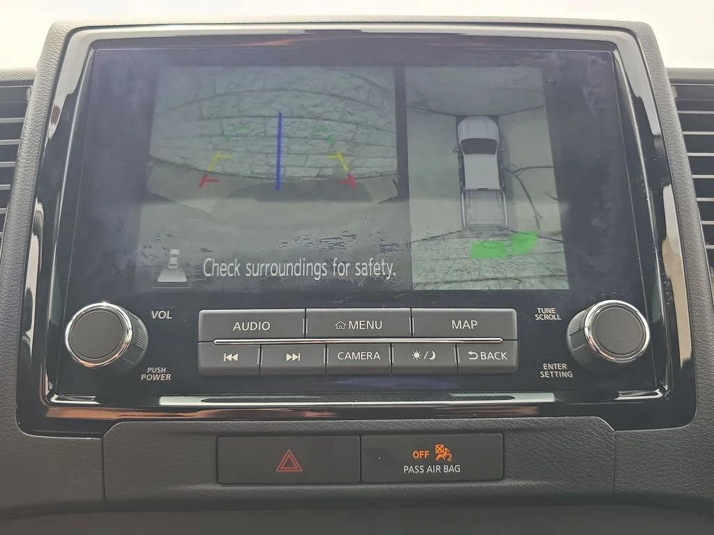 Used 2022  Nissan PRO-4X image 22