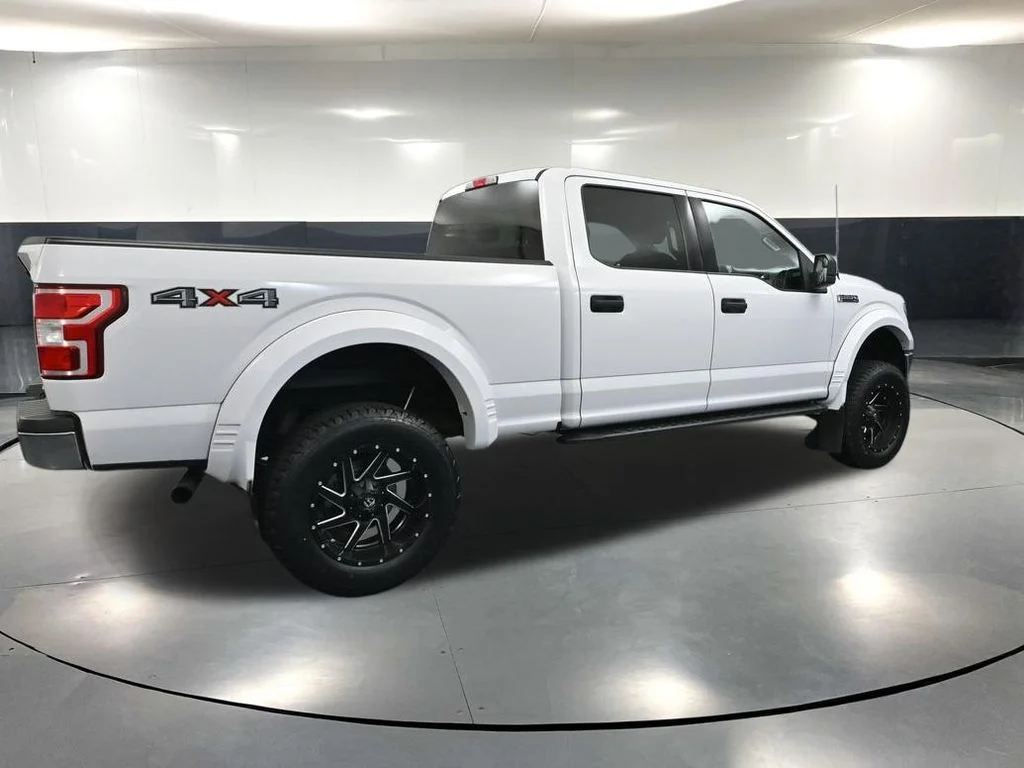 Used 2020 White Ford XLT image 4
