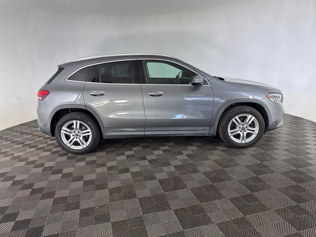 Used 2021  Mercedes-Benz GLA 250 image 4