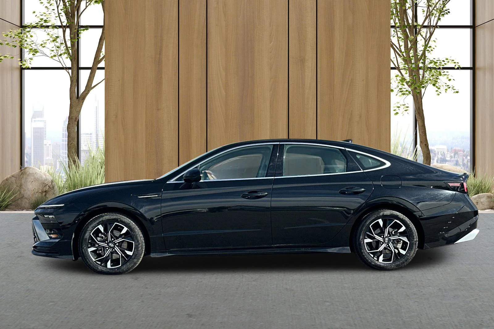 Used 2025 Black Hyundai SEL image 7