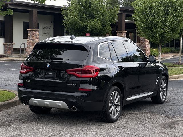 Used 2019 Black Sapphire Metallic BMW sDrive30i/Heated-Cooled Seats/Blind Spot/Pano Roof image 4