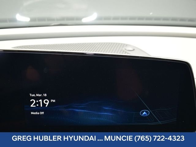 Used 2025 Black Hyundai SEL Convenience image 24
