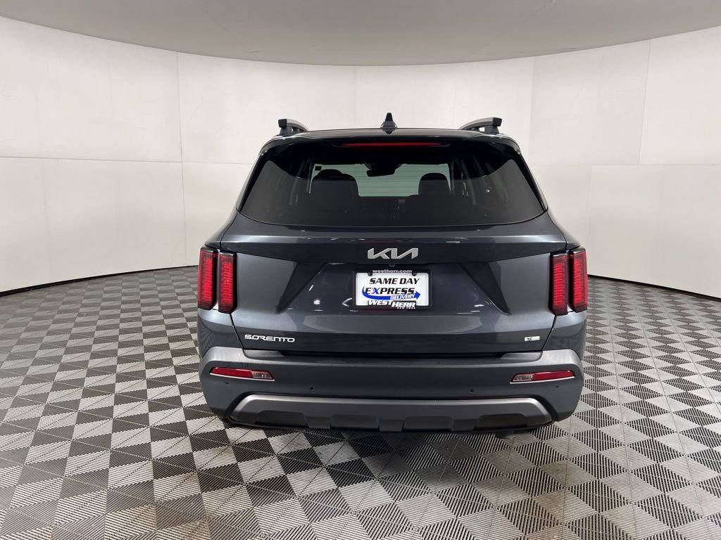 Used 2023 Gray Kia X-Line EX image 17