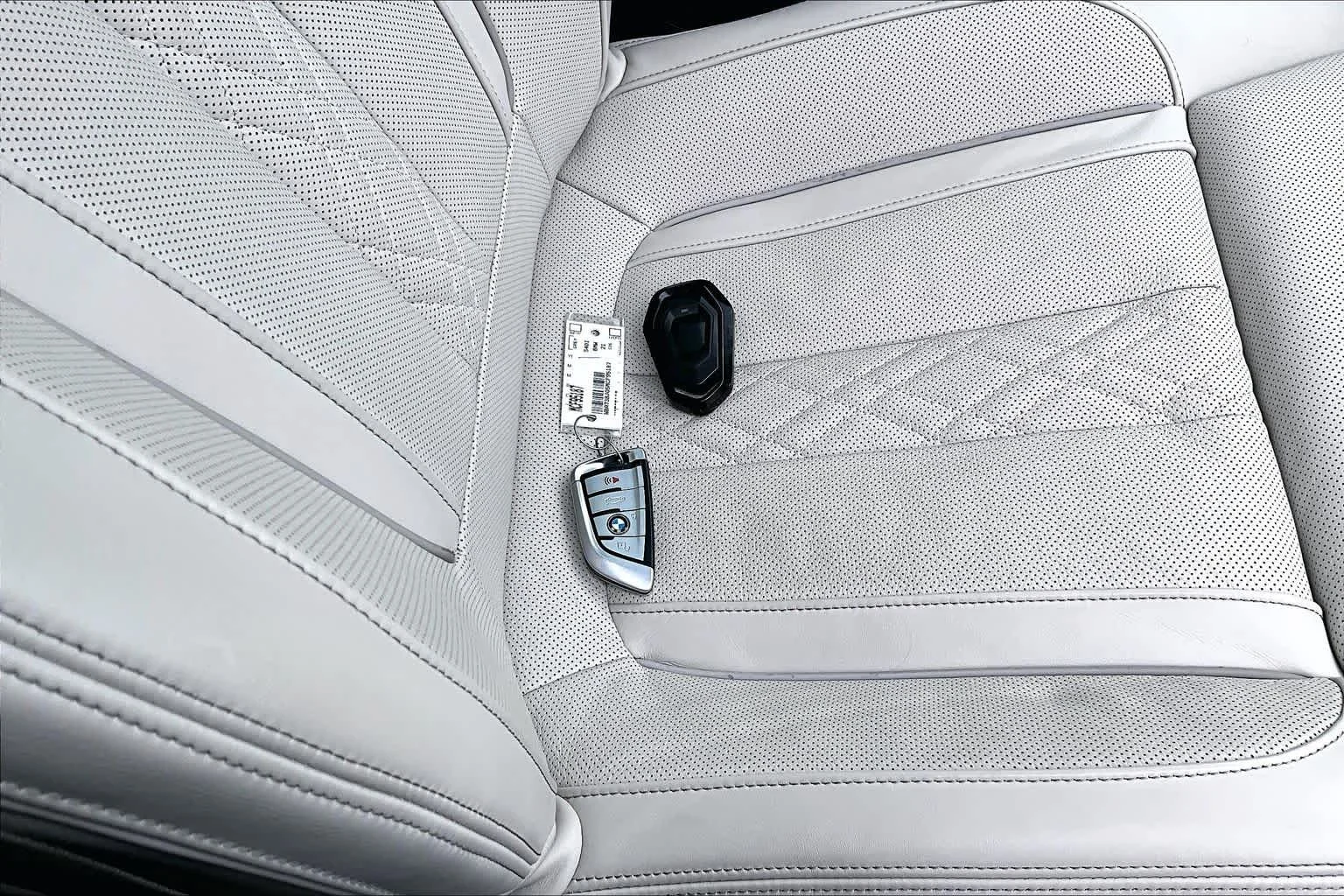 Used 2021 Bernina Grey Amber Effect Metallic BMW 540i xDrive image 15