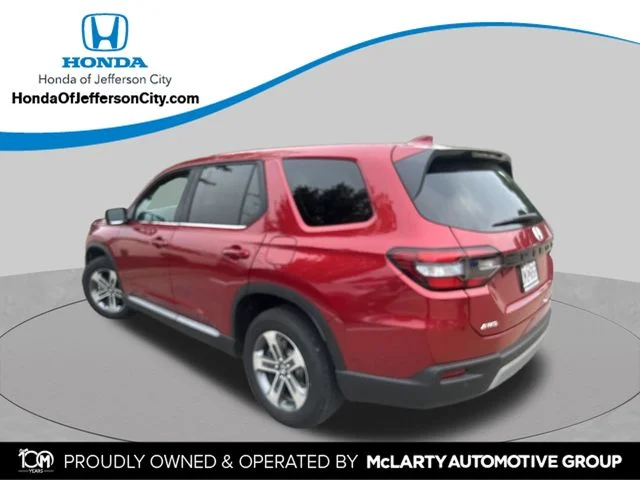 Used 2025 Red Honda EX-L image 1