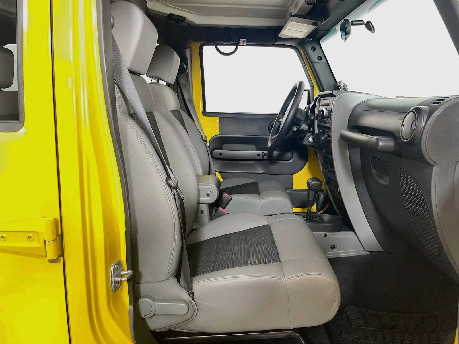 Used 2009 Detonator Yellow Jeep X image 22