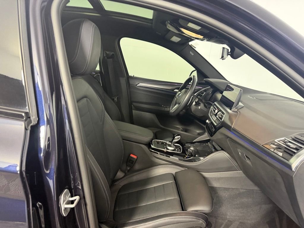 Certified Used 2025 Black BMW xDrive30i image 31