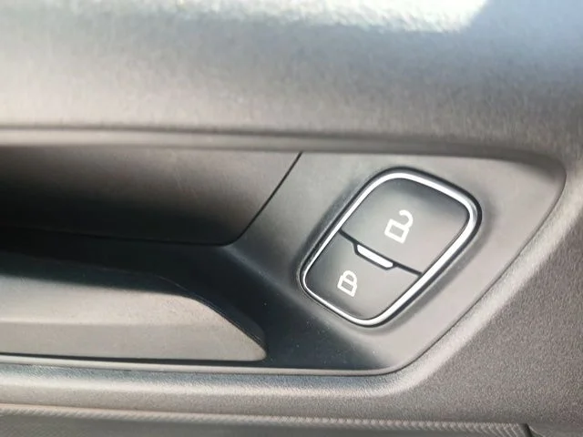 Used 2022 Blue Ford Badlands image 61