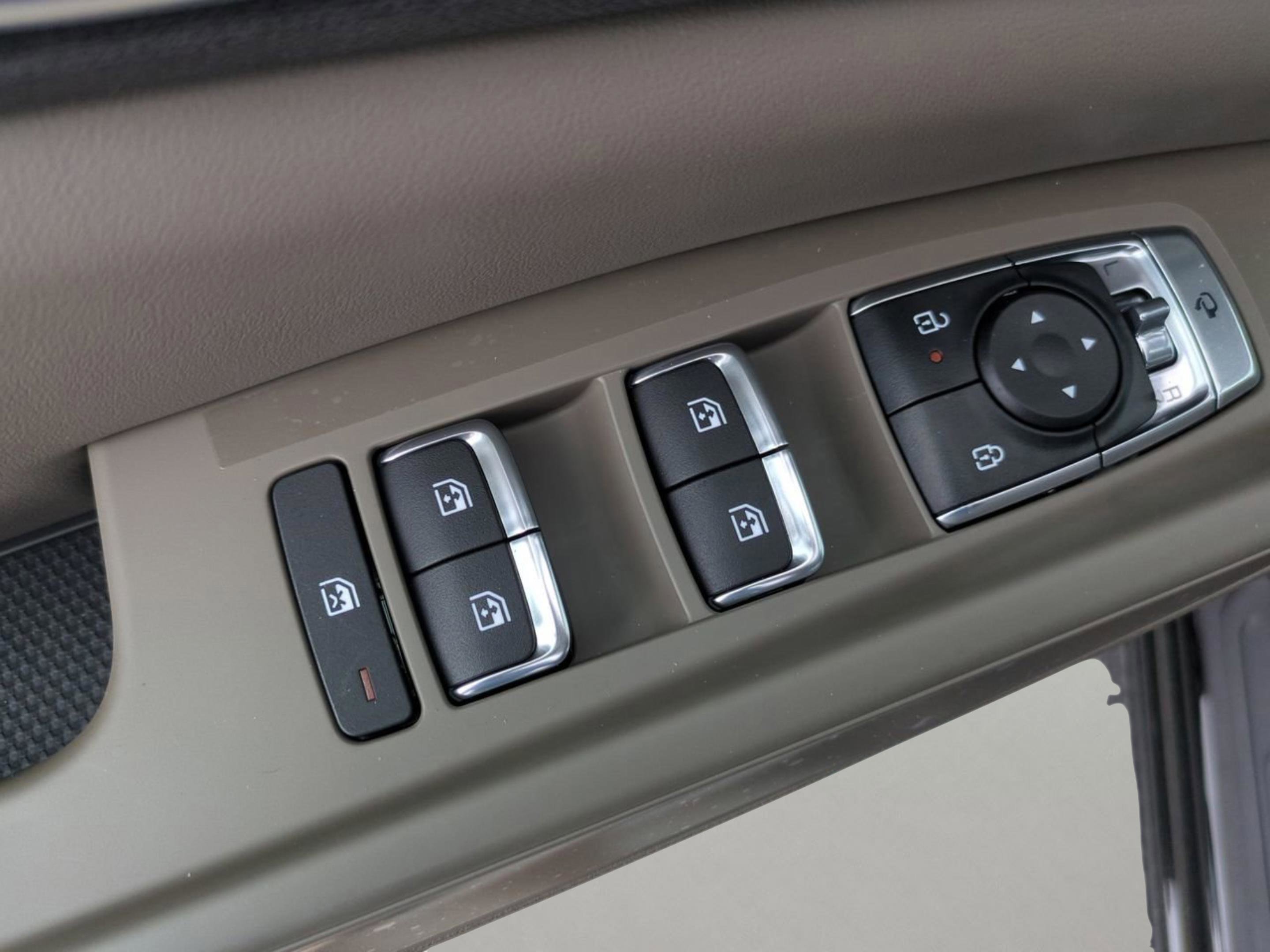 2026 Kia Carnival SX - Photo 30