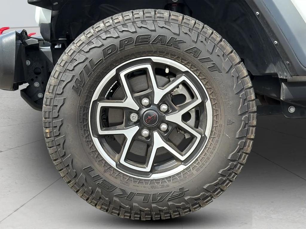 Used 2024 White Jeep Rubicon image 49