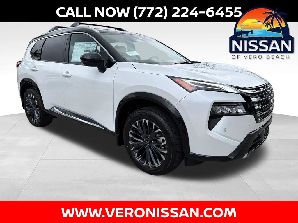 New 2026 Everest White Pearl TriCoat / Super Black Two-tone Nissan Platinum image 1