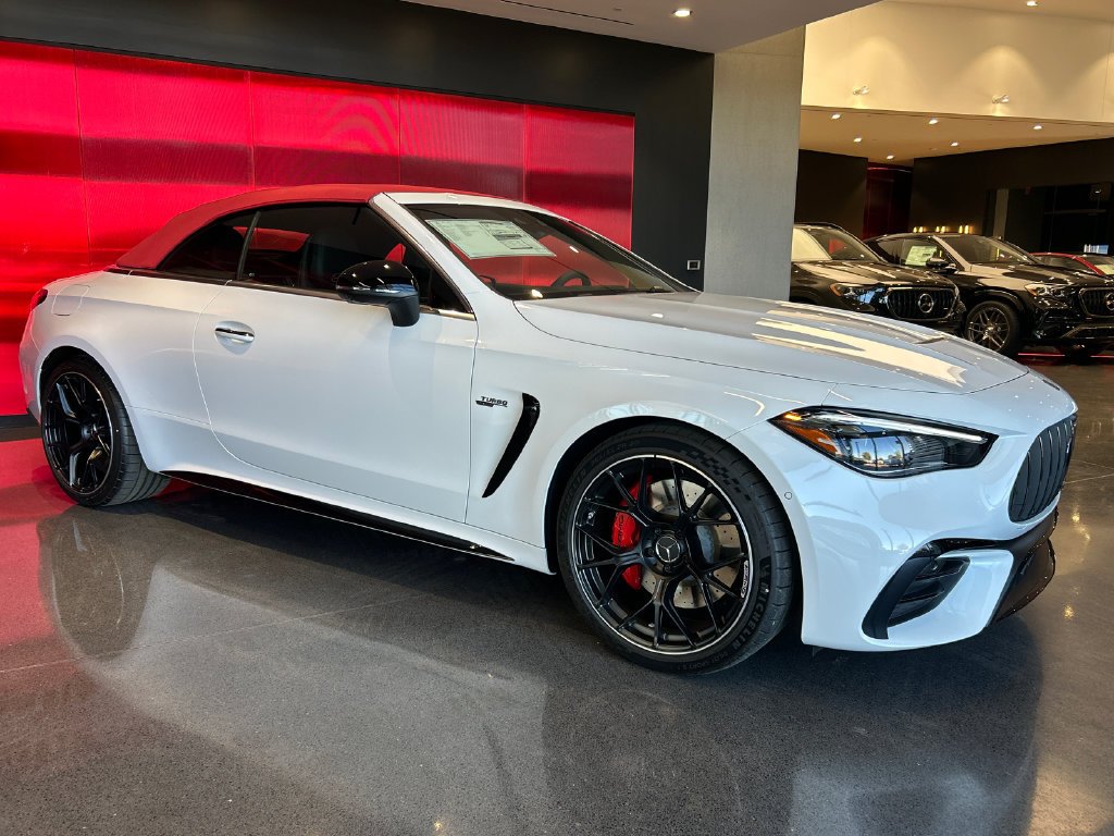 New 2027 MANUFAKTUR Moonlight White Metallic Mercedes-Benz AMG® CLE 53 4MATIC+ Cabriolet image 32