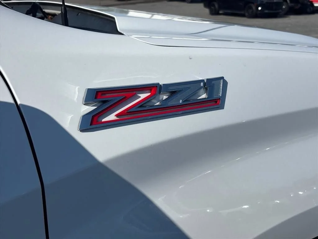 Used 2020 SUMMIT WHITE Chevrolet Custom Trail Boss image 8