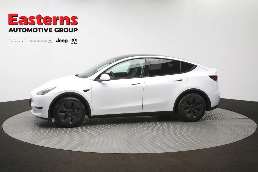 Used 2021 White Tesla Long Range image 52