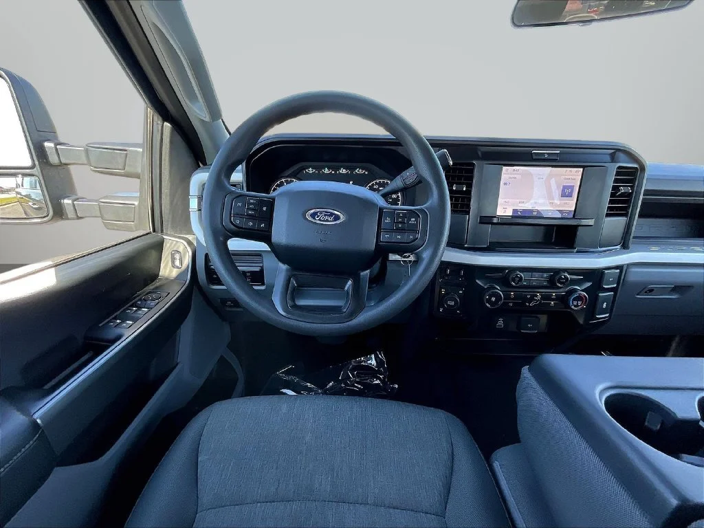 Used 2026 Gray Ford XL image 9