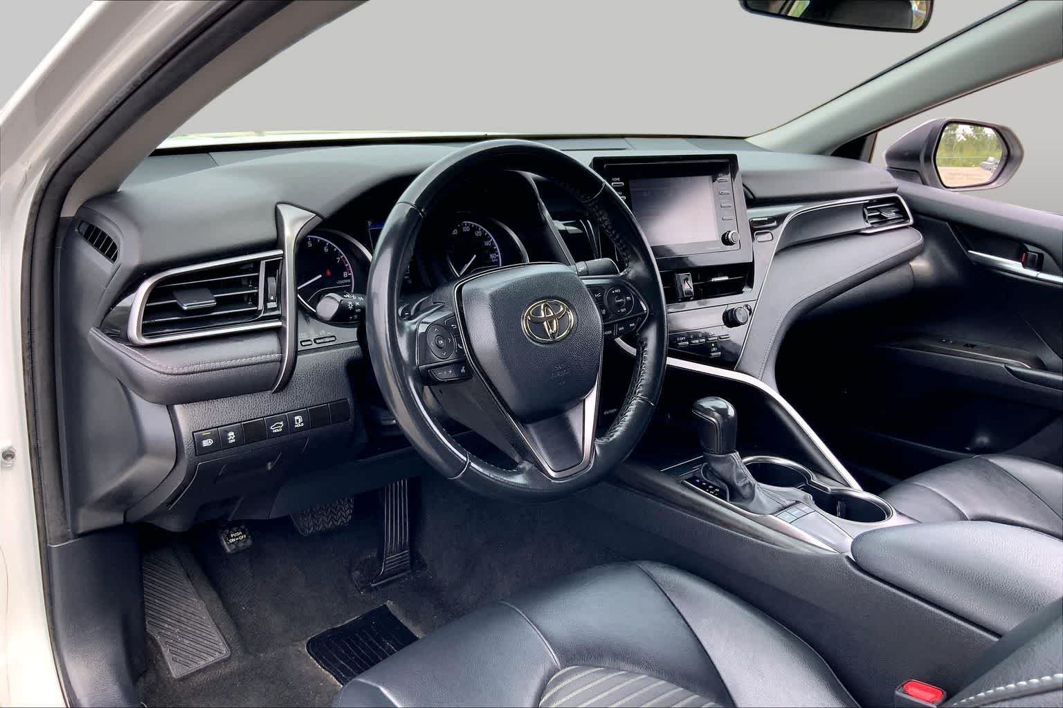 Used 2023 Ice Edge Toyota SE image 17