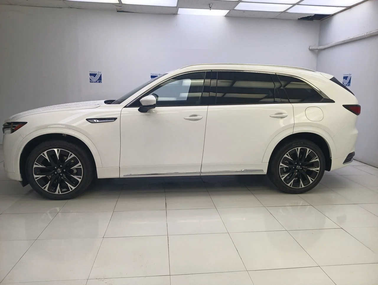 New 2026 ARCTIC WHITE Mazda S Premium Plus image 5