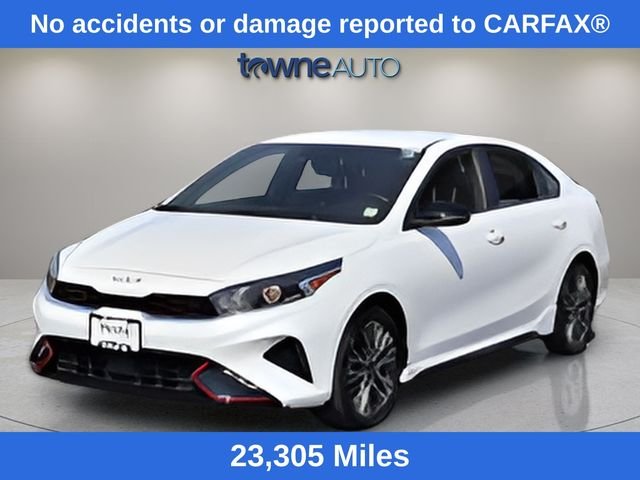 Used 2024 White Kia GT-Line image 1