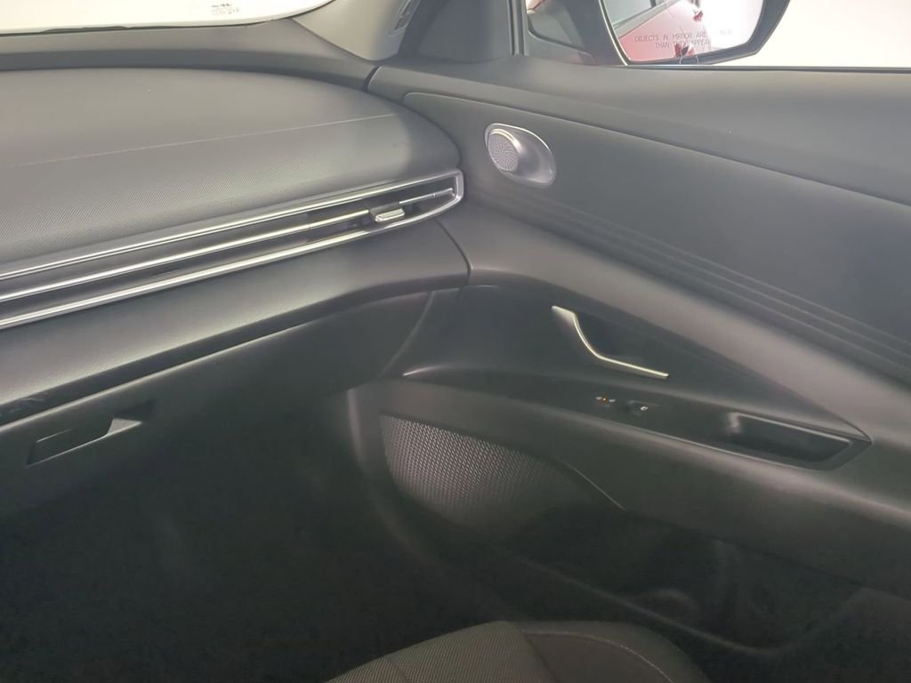 Used 2024 Red Hyundai SE image 18