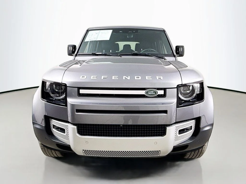 Used 2024 Gray Land Rover S image 2