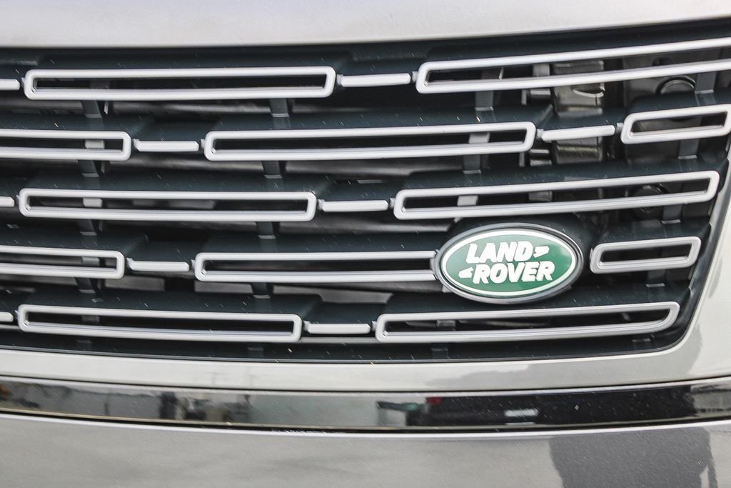 Used 2024 Carpathian Gray Premium Metallic Land Rover Autobiography image 6